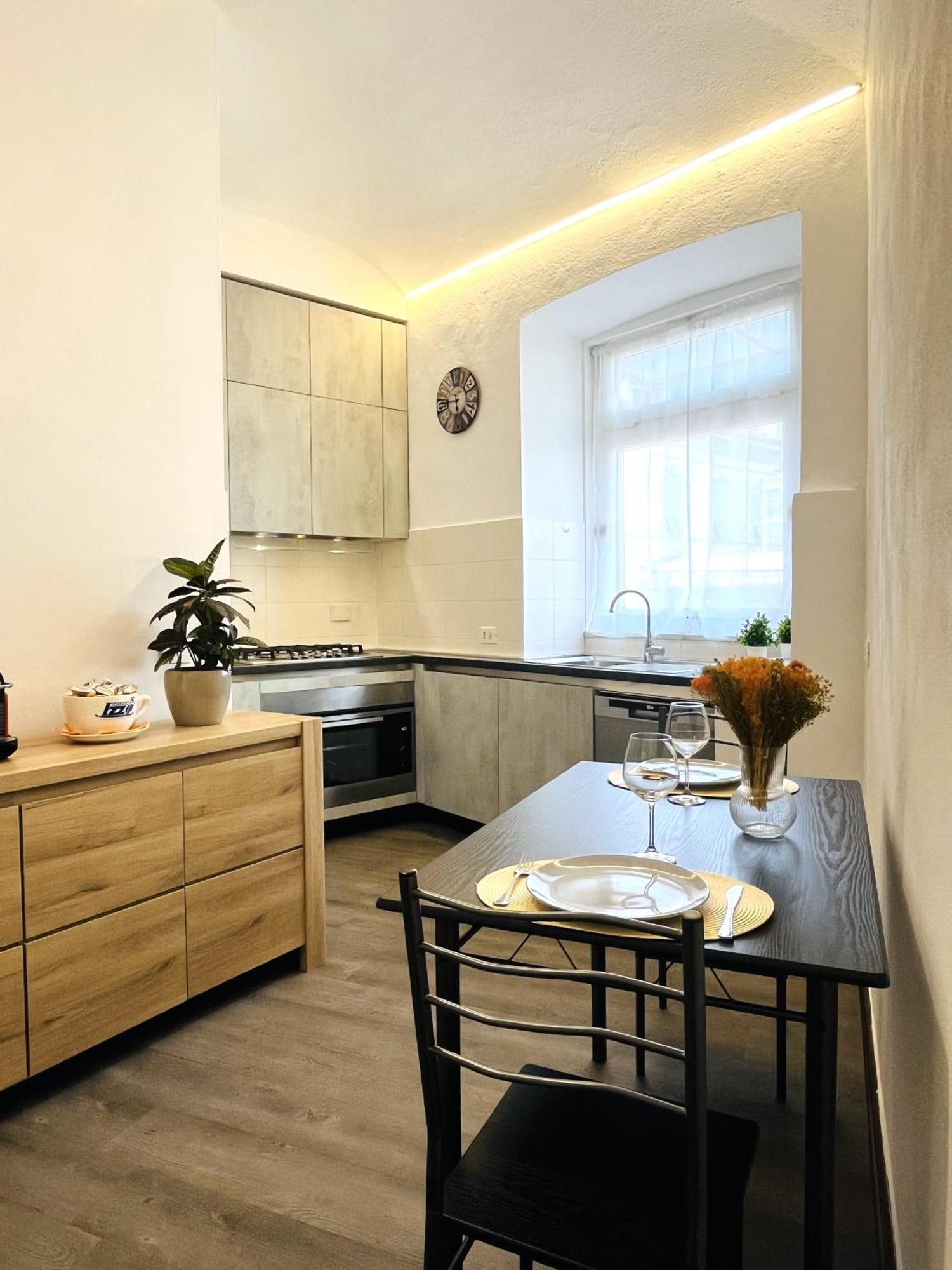 La Casa Di Mek *
