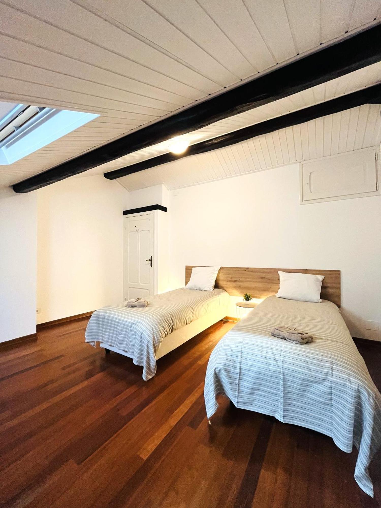 La Casa Di Mek Appartement